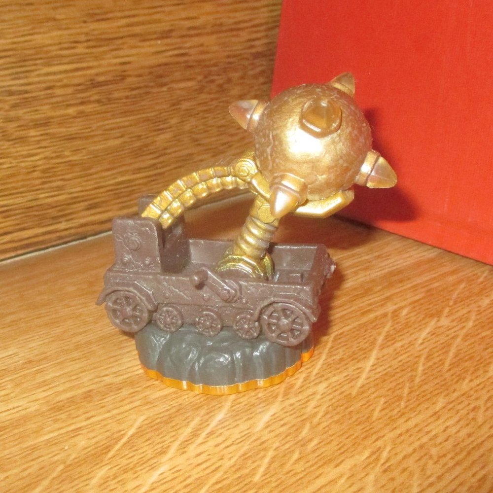 Scorpion Striker Catapult from Skylanders: Giants Figures